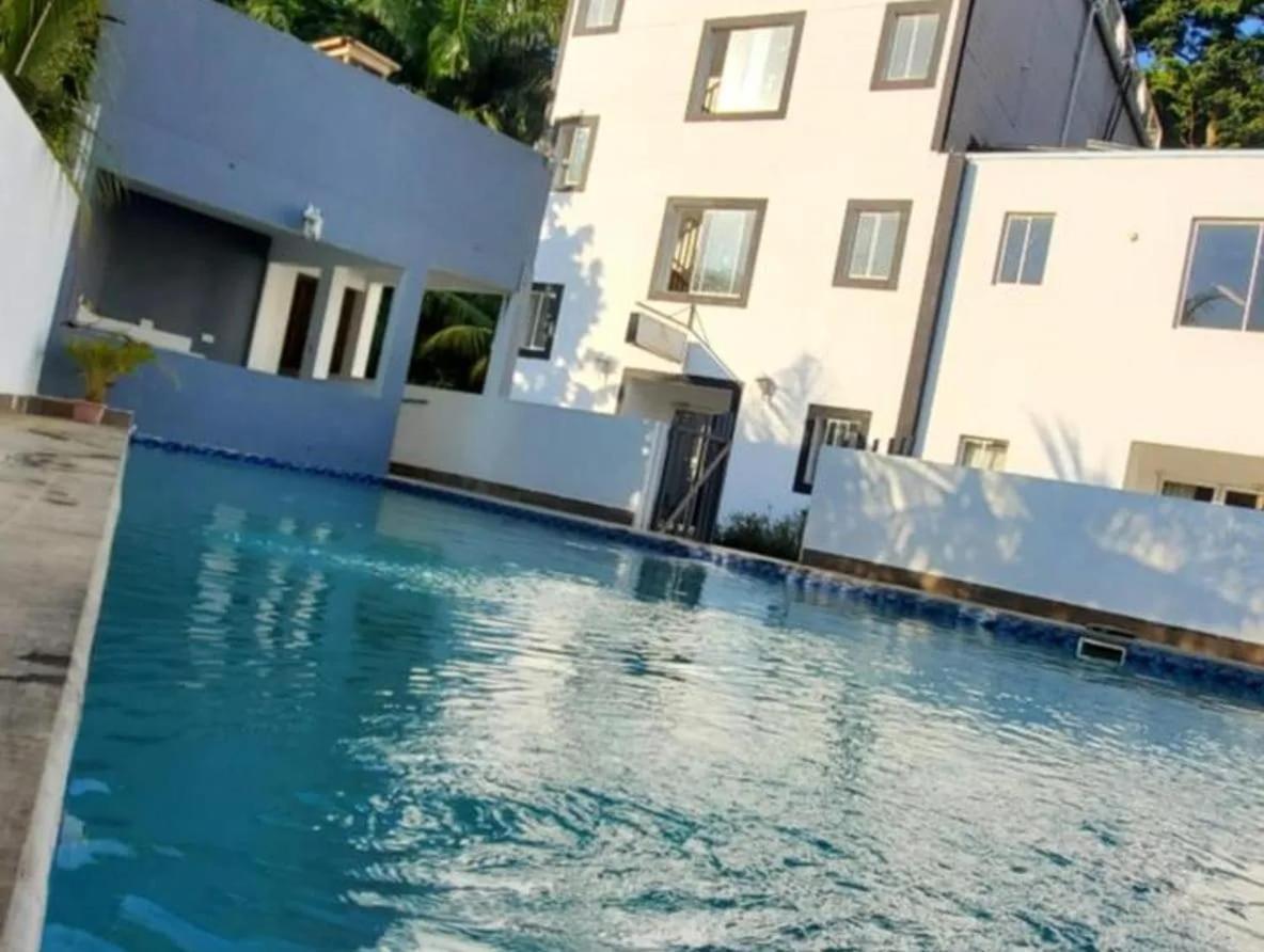 Hotel Marina Roatan Экстерьер фото